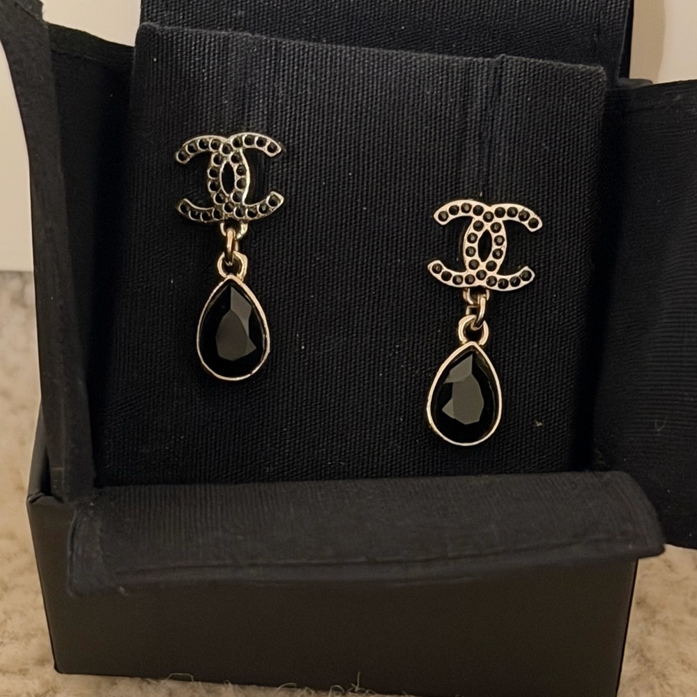 CHANEL CC Drop Earrings Black and Gold